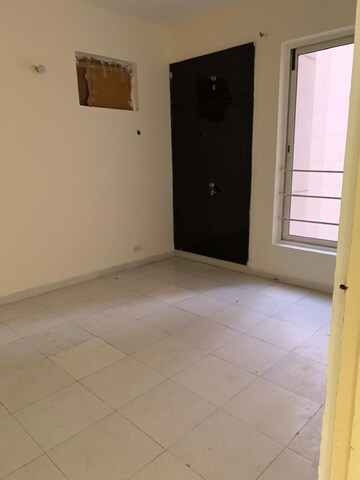 Room in 2 BHK Apartment at Shiv Sai Ozone Park, Sector 86 – for Sale
