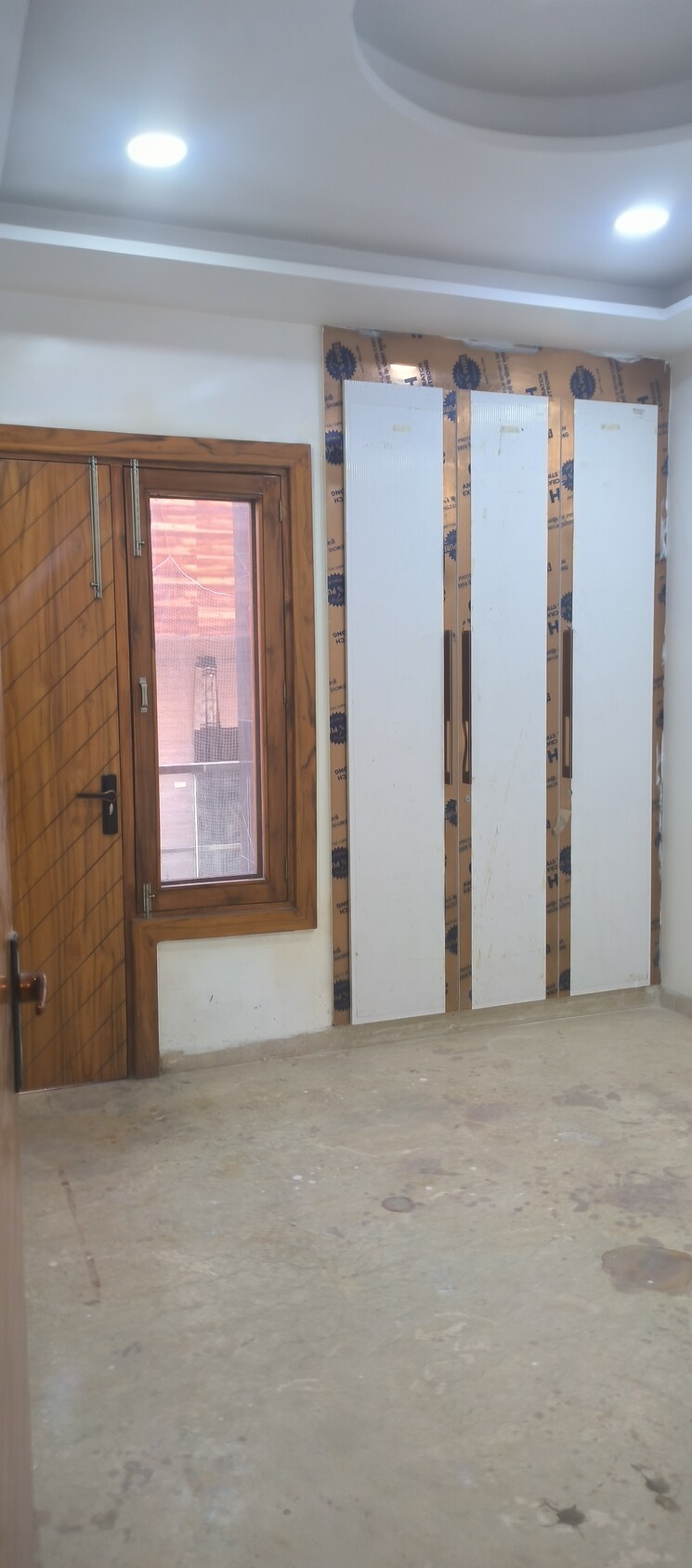 Room, azad nagar 3 Bedroom 135 Sq.Yd. Builder Floor In Azad Nagar Delhi 8136542