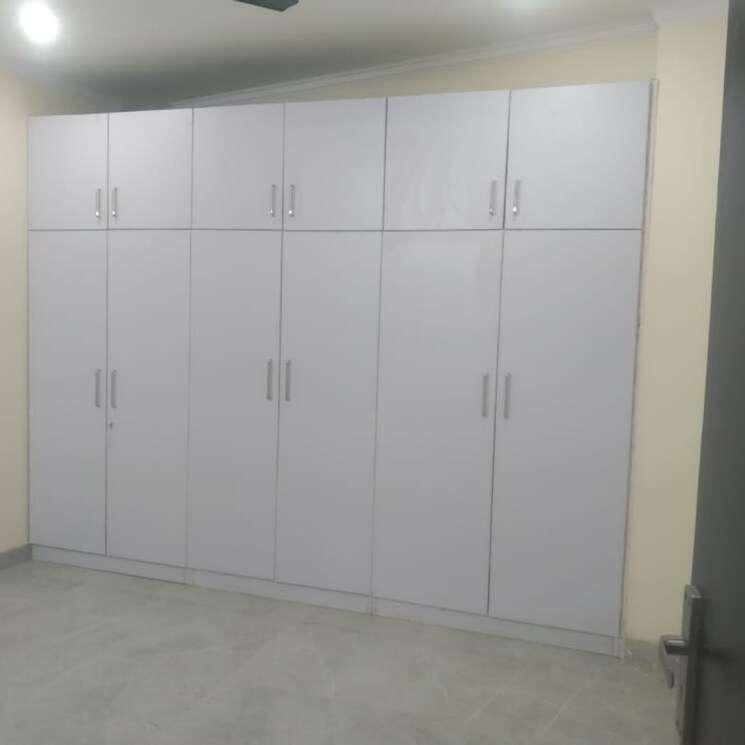 Room, south extension ii 3 Bedroom 1655 Sq.Ft. Apartment In South Extension ii Delhi 8137272