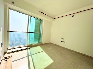 Room in 2 BHK Apartment at Lodha Vista, Lower Parel – for Rent