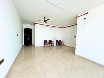 Room in 2 BHK Apartment at Lodha Vista, Lower Parel – for Rent