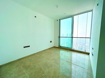 Room in 2 BHK Apartment at Lodha Vista, Lower Parel – for Rent