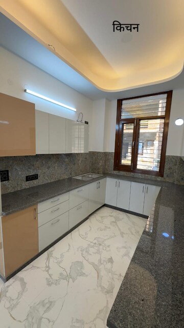 Kitchen in 3 BHK Builder Floor at Shouryapuram, Lal Kuan – for Sale