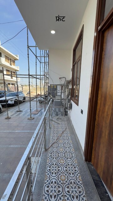 Balcony in 3 BHK Builder Floor at Shouryapuram, Lal Kuan – for Sale