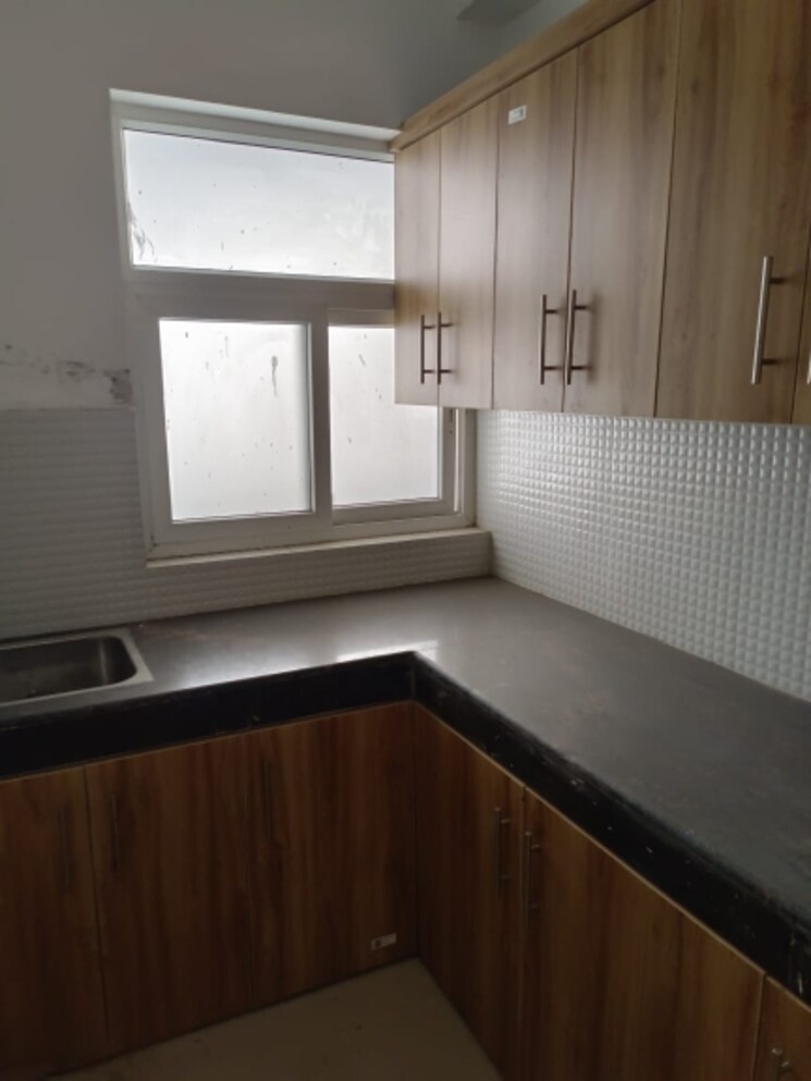 Kitchen, mapsko-royale-ville 6+ Bedroom 5500 Sq.Ft. Villa In Sector 82 Gurgaon 8136956