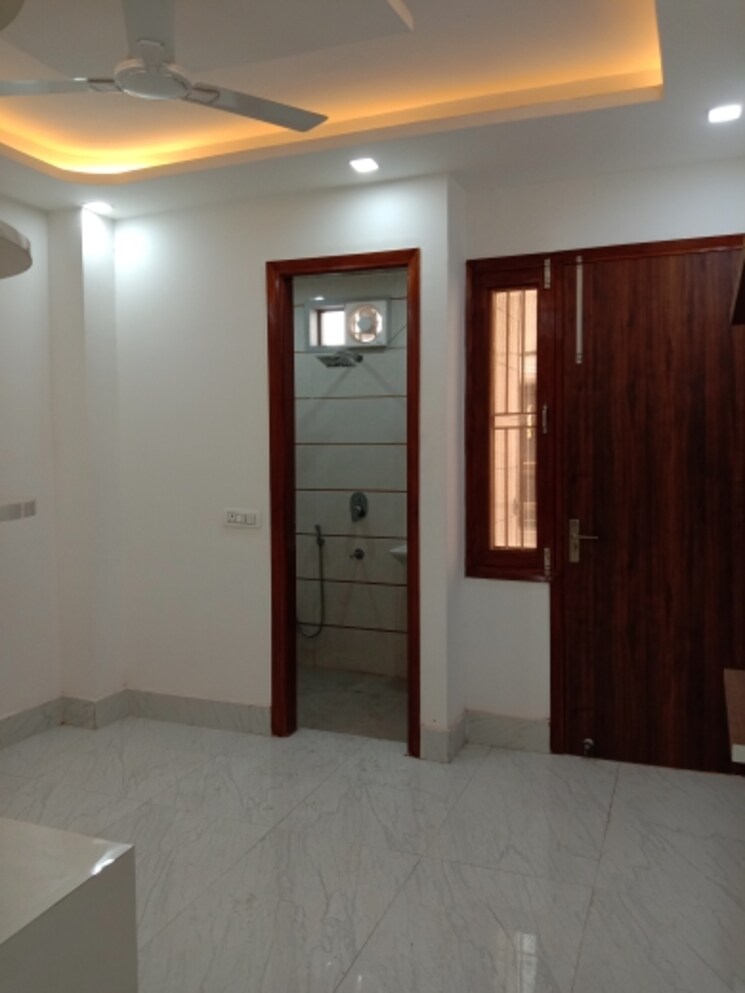 Room, dwarka mor 4 Bedroom 1080 Sq.Ft. Builder Floor In Dwarka Mor Delhi 8136918