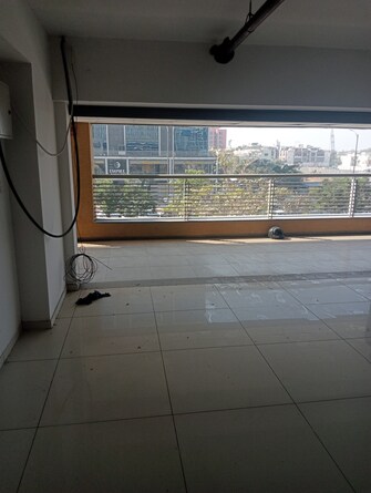 Commercial Showroom 2300 Sq.Ft. For Rent in Science City Ahmedabad  8136907