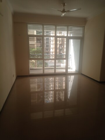 Bedroom in 4 BHK Apartment at Vaibhav Khand – for Rent