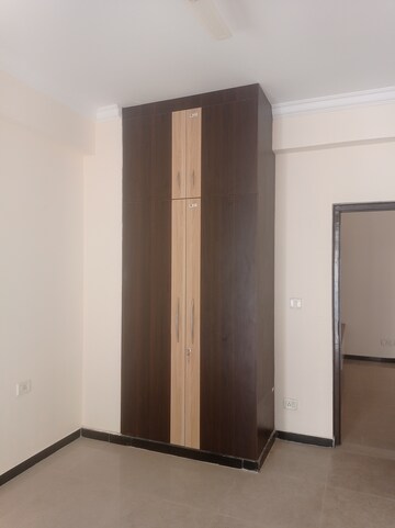 Bedroom in 4 BHK Apartment at Vaibhav Khand – for Rent