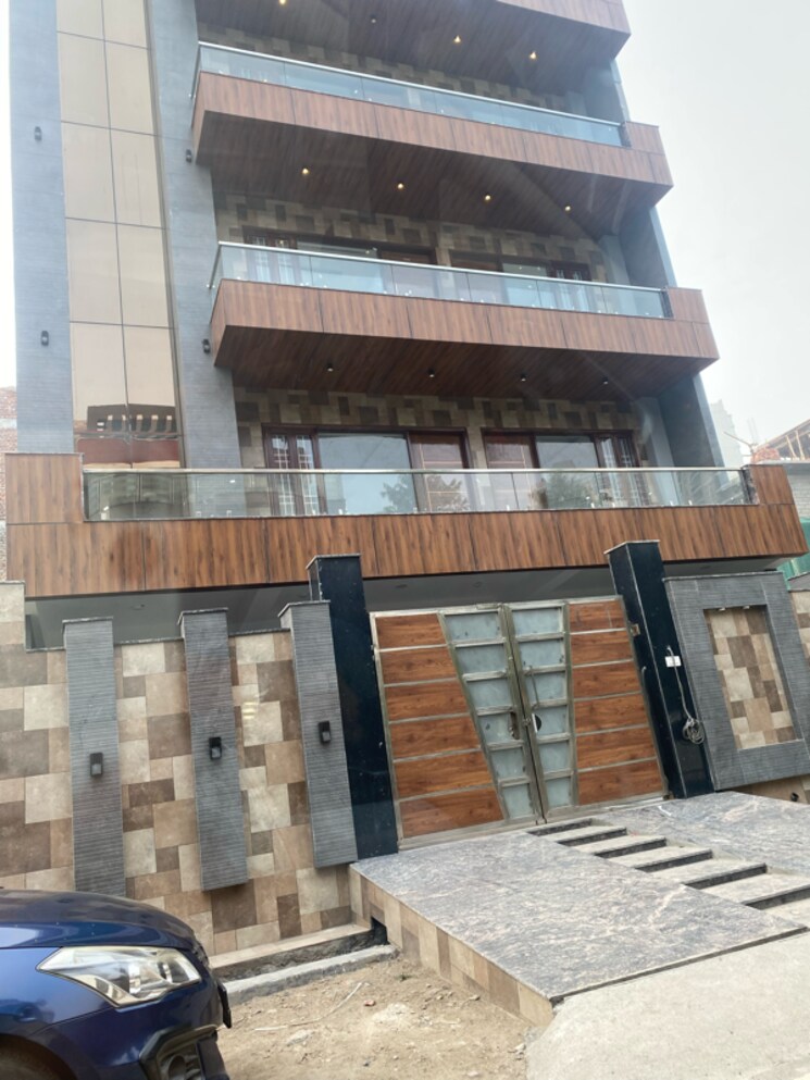 Exterior View, sector 82 6+ Bedroom 300 Sq.Mt. Independent House In Sector 82 Noida 8136940