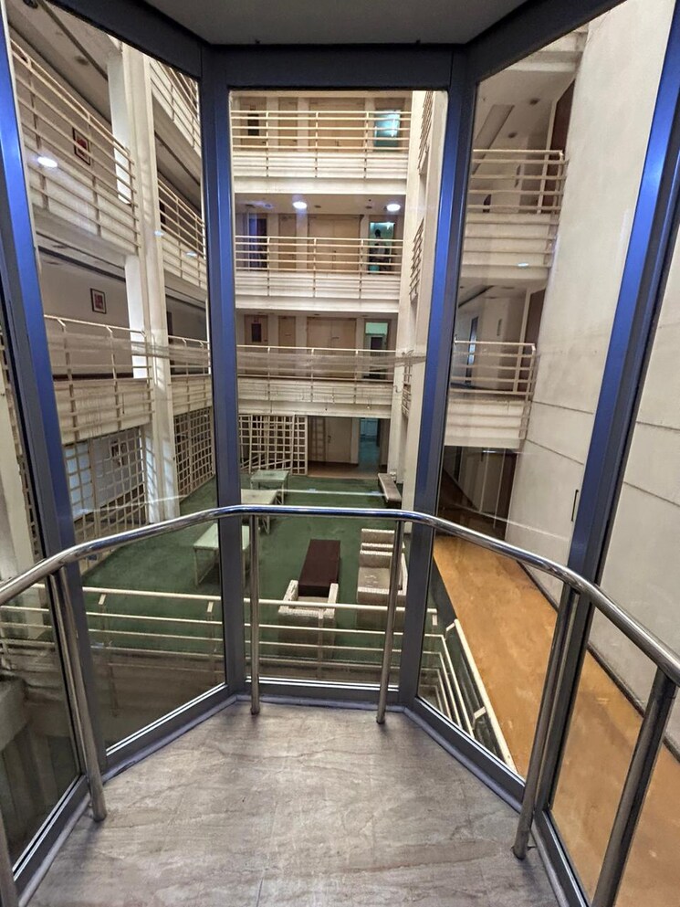 Balcony, ansal-sushant-lok-i 1 Bedroom 550 Sq.Ft. Builder Floor In Sector 43 Gurgaon 8136991