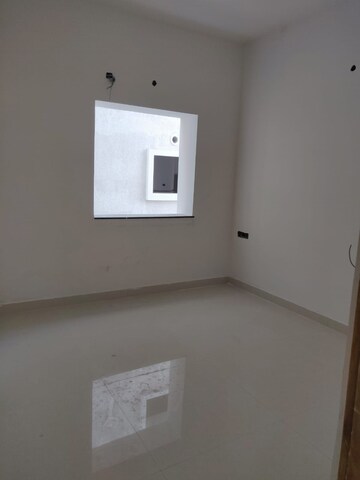 Room in 3 BHK Apartment at Yapral – for Sale