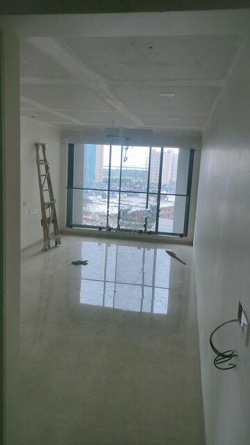 Room in 3 BHK Apartment at Dosti Eastern Bay, Wadala – for Rent