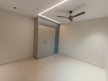 Room in 3.5 BHK Apartment at Prestige Tranquil, Kokapet – for Rent