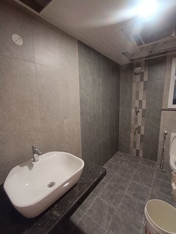 Bathroom in 3.5 BHK Apartment at Prestige Tranquil, Kokapet – for Rent