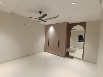 Room in 3.5 BHK Apartment at Prestige Tranquil, Kokapet – for Rent