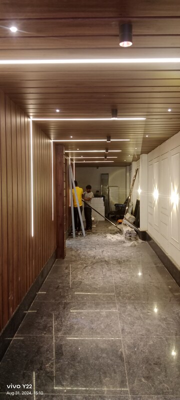 Building Lobby in 2.5 BHK Builder Floor at Sector 73 – for Sale