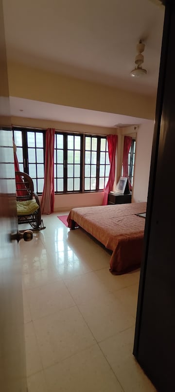 1 BHK Apartment For Rent in Universal CHS Bandra West Mumbai  8137145