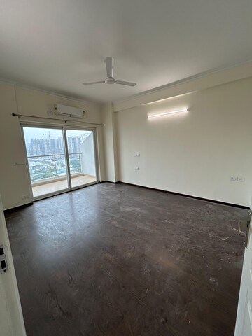 3 BHK Apartment For Rent in DLF The Skycourt, Sector 86