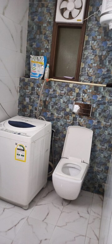 Attached Bathroom in 1 BHK Builder Floor at Saket – for Rent