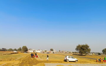Plot For Sale in KLJ Noida One, Sector 62