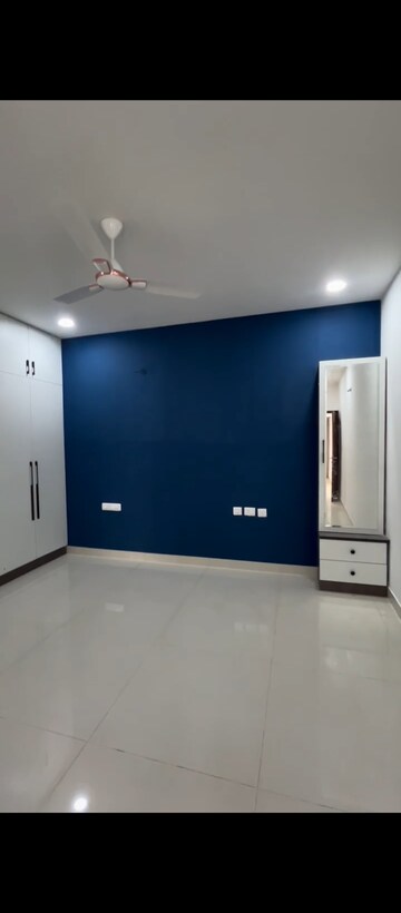 Room in 3.5 BHK Apartment at Prestige Tranquil, Kokapet – for Rent