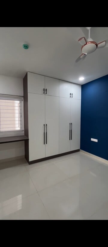 Room in 3.5 BHK Apartment at Prestige Tranquil, Kokapet – for Rent