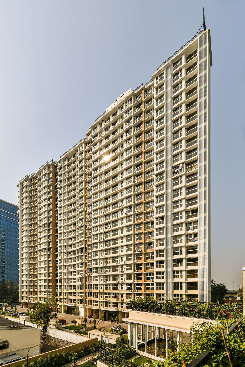 1.5 BHK Apartment For Sale in Raheja Ridgewood