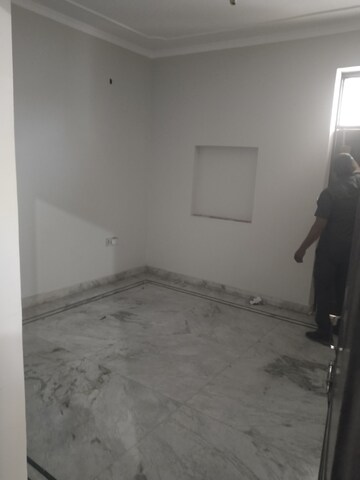 Room in 1 BHK Independent House at Sector 62 A Noida – for Rent