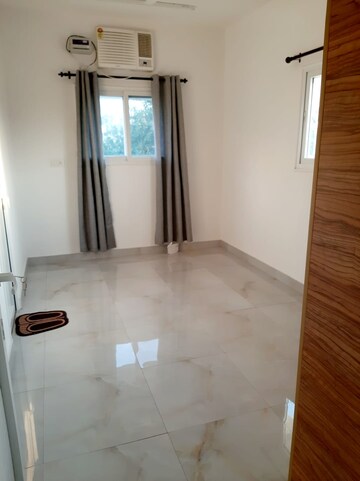 Room in 2 BHK Builder Floor at Saket – for Rent