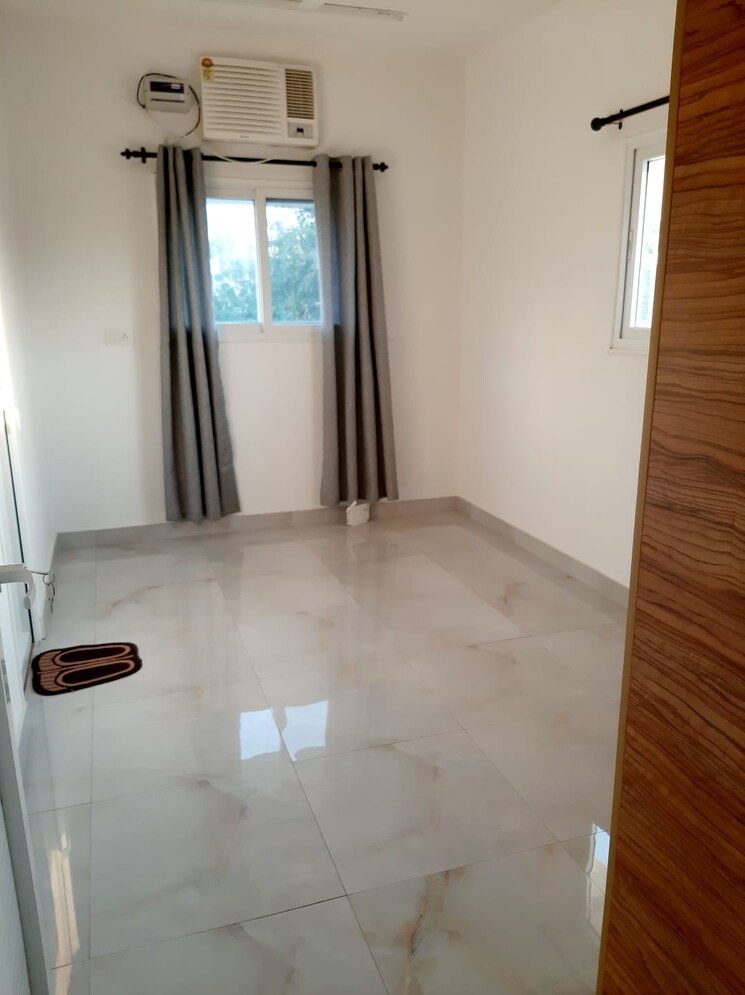 Room, saket 2 Bedroom 80 Sq.Yd. Builder Floor In Saket Delhi 8137344