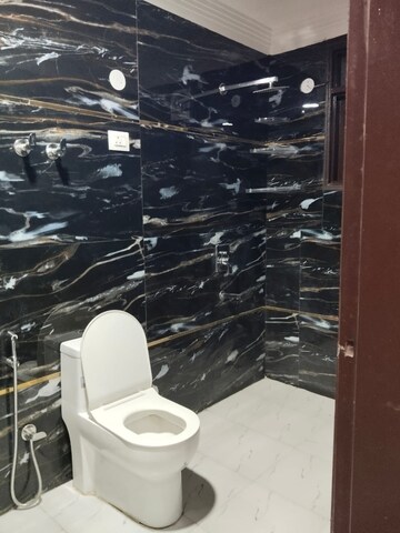 Attached Bathroom in 1 BHK Apartment at Saket – for Rent