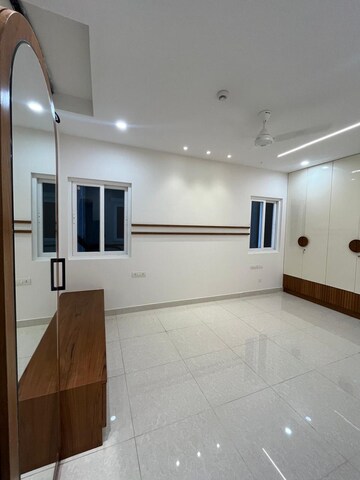 Room in 3 BHK Apartment at Prestige High Fields, Gachibowli – for Rent
