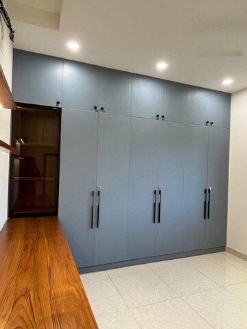 Room in 3 BHK Apartment at Prestige High Fields, Gachibowli – for Rent
