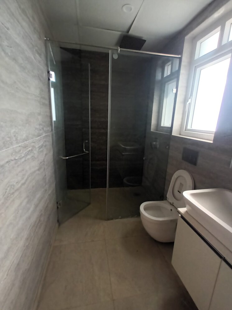 Bathroom, ansal-api-esencia 4 Bedroom 2198 Sq.Ft. Apartment In Sector 67 Gurgaon 8137619