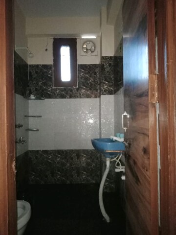 Bathroom in 3 BHK Villa at Sector 100 – for Rent