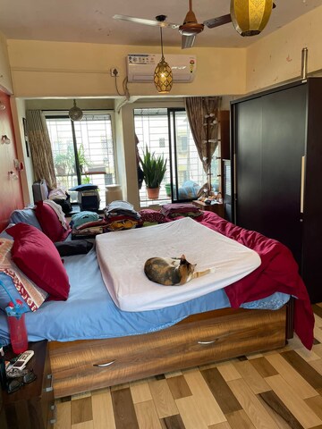 Bedroom in 2 BHK Apartment at Takshila CHS, Andheri East – for Rent