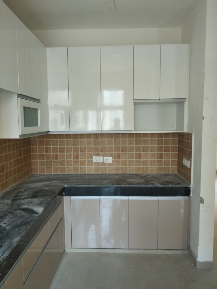 Kitchen, mahagun-mywoods-iii 2 Bedroom 960 Sq.Ft. Apartment In Sector 16c Greater Noida Greater Noida 8137659