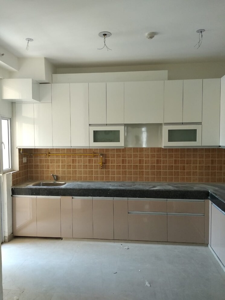 Kitchen, mahagun-mywoods-iii 2 Bedroom 960 Sq.Ft. Apartment In Sector 16c Greater Noida Greater Noida 8137659
