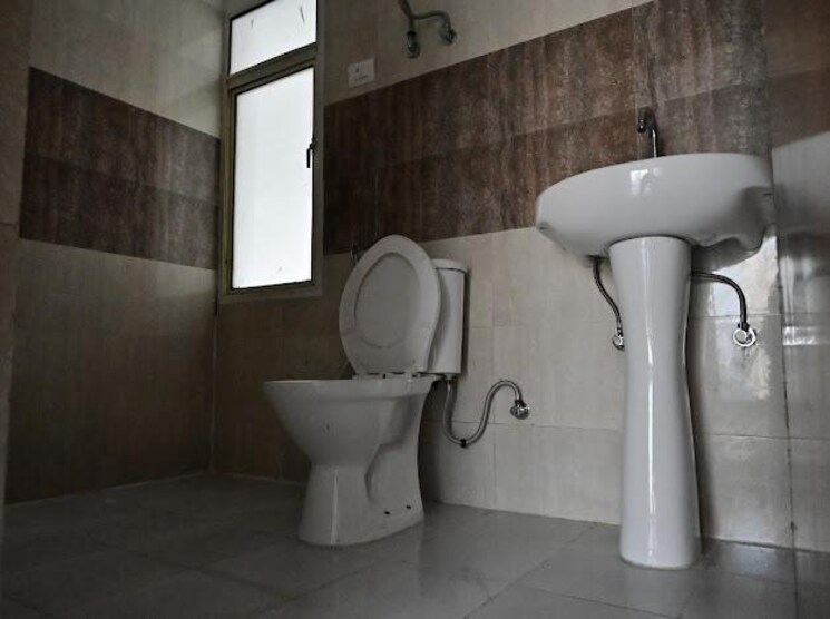 Bathroom, mahagun-mywoods-ii 2.5 Bedroom 1125 Sq.Ft. Apartment In Sector 16c Greater Noida Greater Noida 8137679