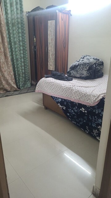 Bedroom in 2.5 BHK Apartment at Mahagun Mywoods, Sector 16c Greater Noida – for Rent