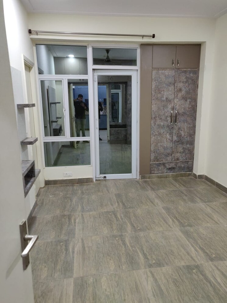 Room, mahagun-mywoods-iii 2.5 Bedroom 1125 Sq.Ft. Apartment In Sector 16c Greater Noida Greater Noida 8137698