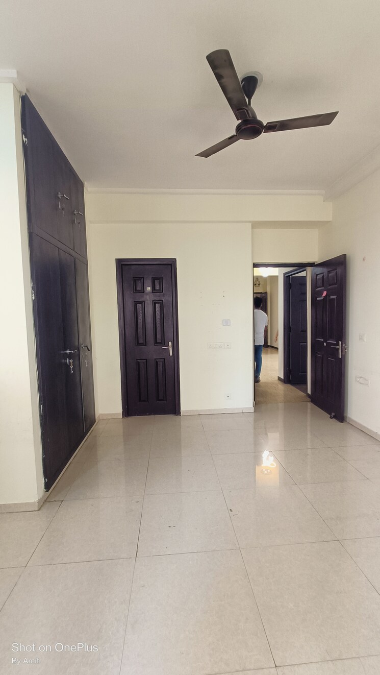 Room, dasnac-the-jewel 3 Bedroom 1900 Sq.Ft. Apartment In Sector 75 Noida 8137710