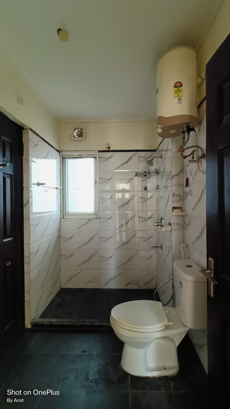 Bathroom, dasnac-the-jewel 3 Bedroom 1900 Sq.Ft. Apartment In Sector 75 Noida 8137710