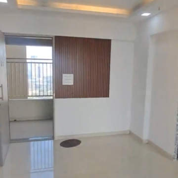 Room in 1 BHK Apartment at Kakad Paradise Phase 2, N L Complex – for Sale