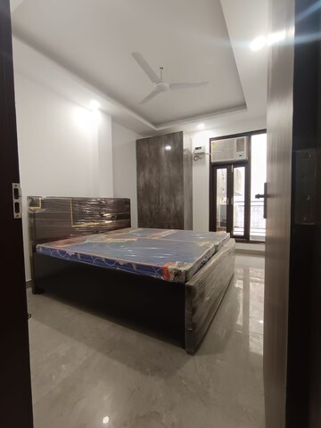 Bedroom in 3 BHK Builder Floor at Saket – for Rent