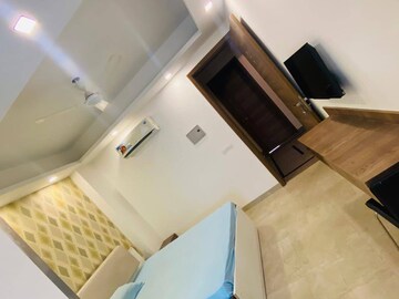 Furnished Amenities in 1 RK Apartment at DLF City Phase III, Sector 24 – for Rent