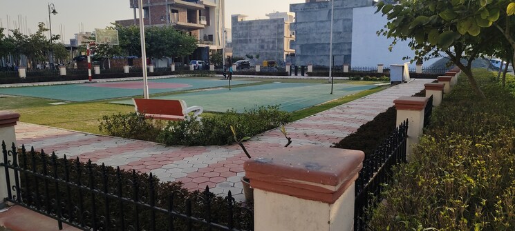 Garden, wave-city  188 Sq.Yd. Plot In Wave City Ghaziabad 8137761