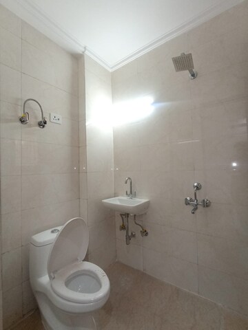 Bathroom in 1 BHK Builder Floor at Saket – for Rent