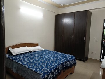 Bedroom in 3 BHK Builder Floor at Sector 23 – for Rent